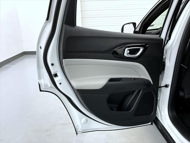 new 2025 Jeep Compass car, priced at $30,893