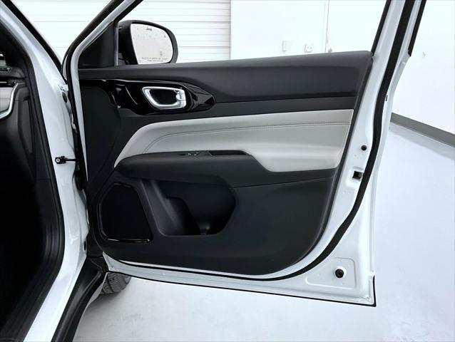 new 2025 Jeep Compass car, priced at $30,893
