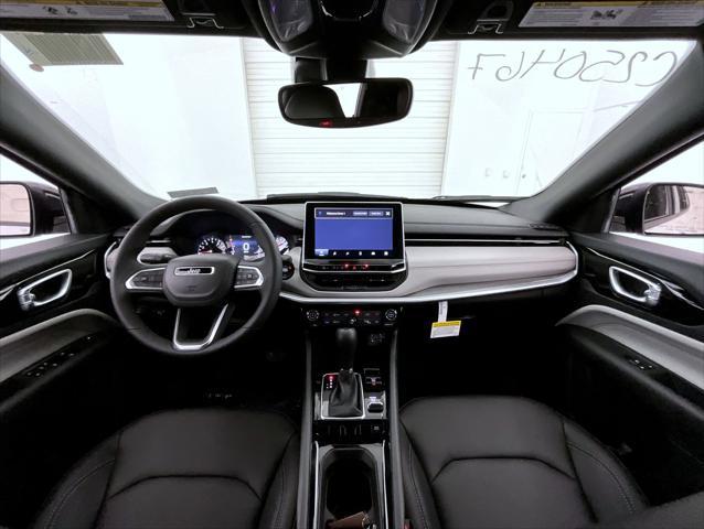new 2025 Jeep Compass car, priced at $30,893