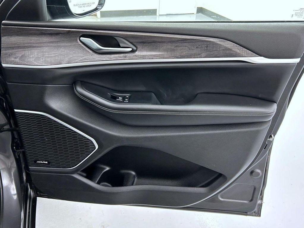 used 2023 Jeep Grand Cherokee 4xe car, priced at $31,214