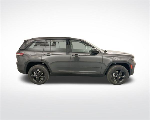 new 2025 Jeep Grand Cherokee car, priced at $47,474