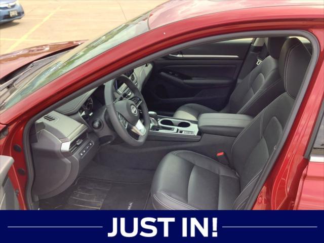 used 2025 Nissan Altima car