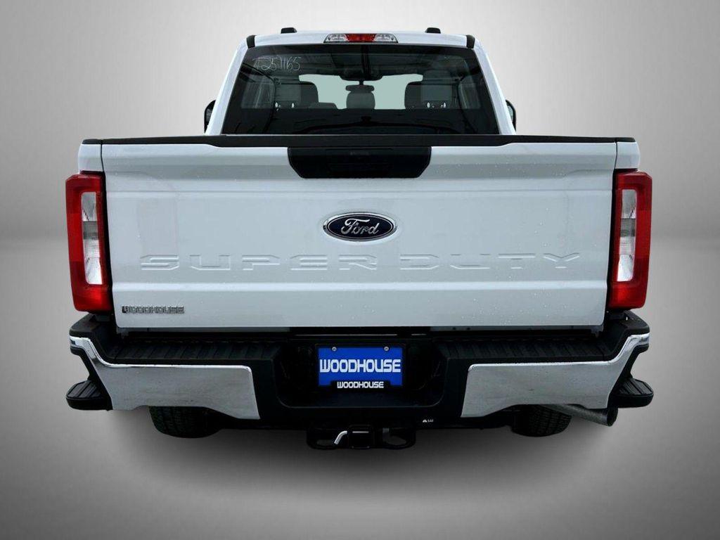 new 2025 Ford F-350 car