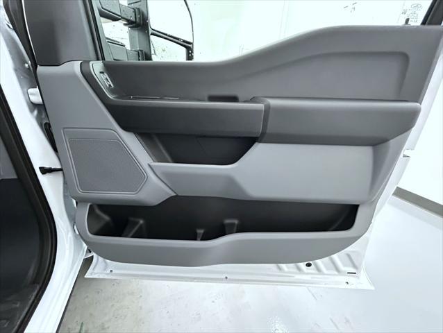 new 2025 Ford F-350 car