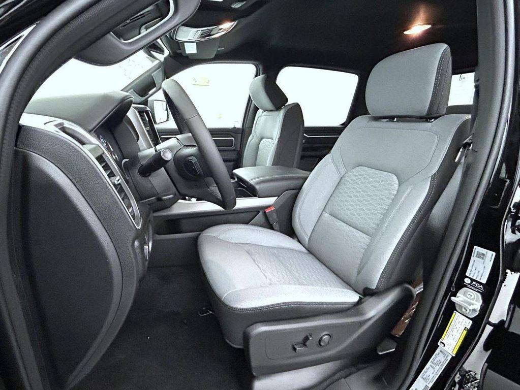 new 2025 Ram 1500 car, priced at $43,185