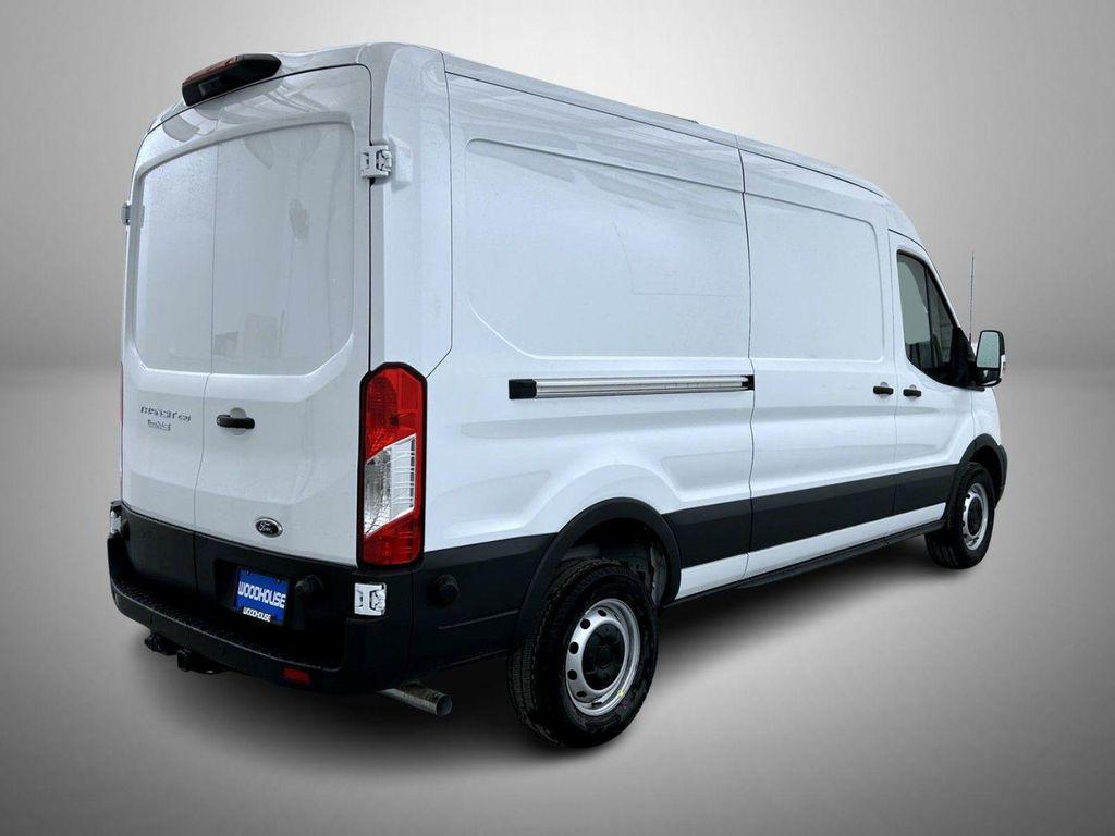 new 2025 Ford Transit-250 car