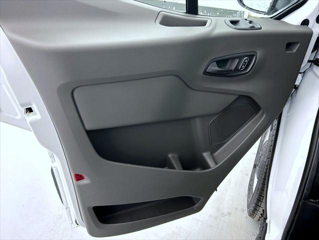 new 2025 Ford Transit-250 car