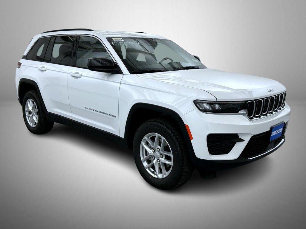new 2025 Jeep Grand Cherokee car, priced at $35,982