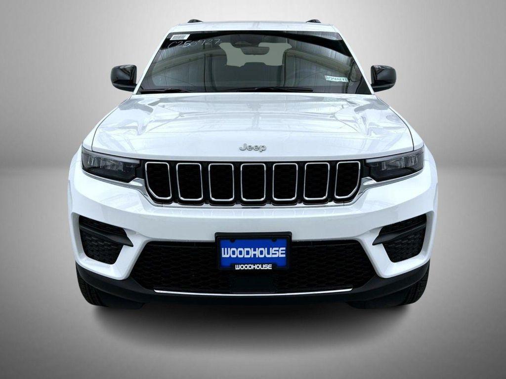 new 2025 Jeep Grand Cherokee car, priced at $38,794