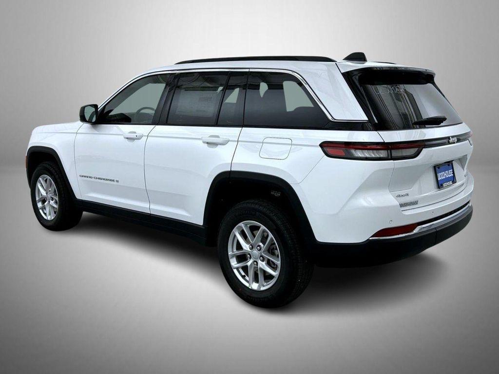 new 2025 Jeep Grand Cherokee car, priced at $38,794