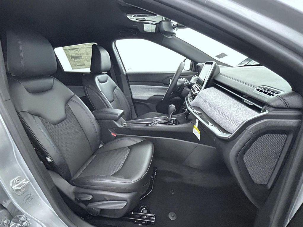 new 2025 Jeep Compass car, priced at $27,484