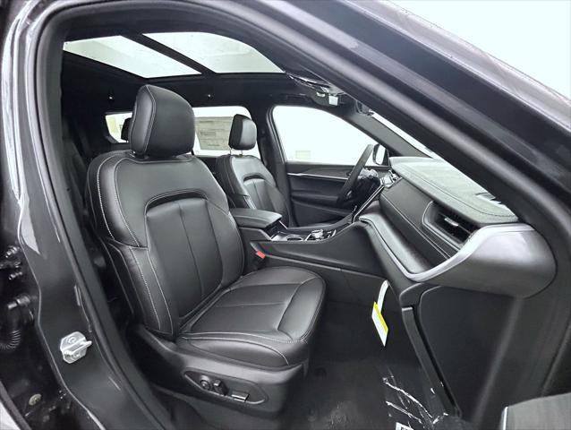new 2025 Jeep Grand Cherokee L car, priced at $47,386