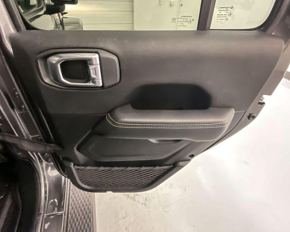 used 2021 Jeep Gladiator car, priced at $32,887