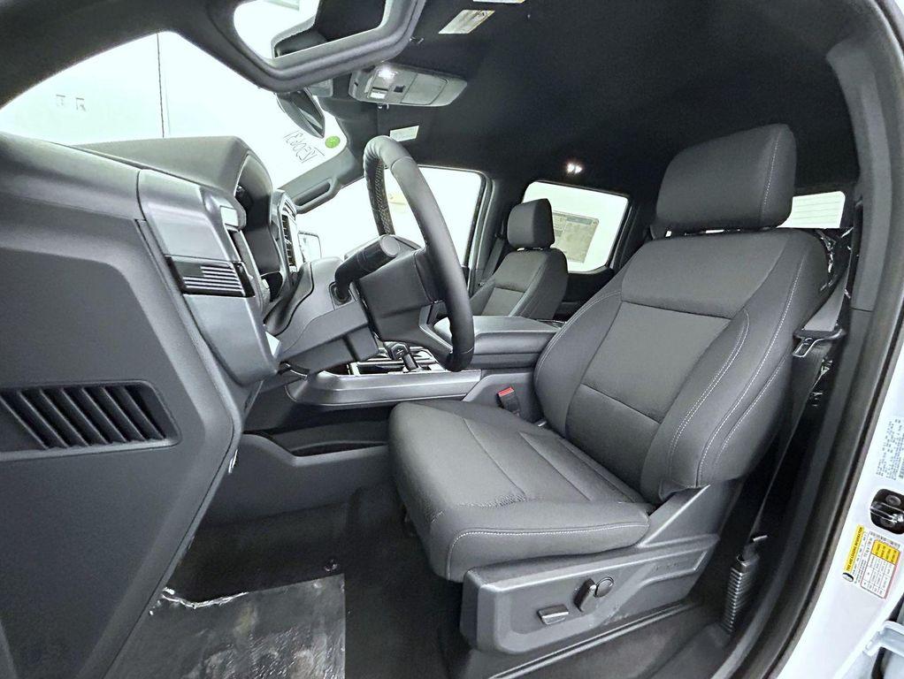 new 2025 Ford F-150 car