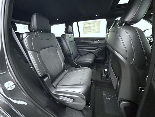 new 2025 Jeep Grand Cherokee L car, priced at $43,438