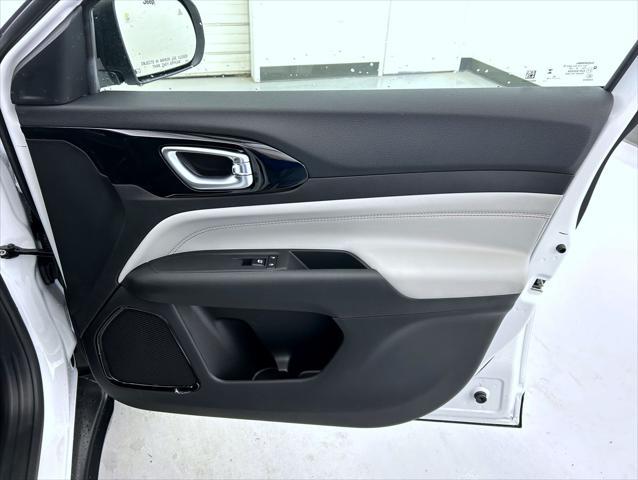 new 2025 Jeep Compass car, priced at $31,301