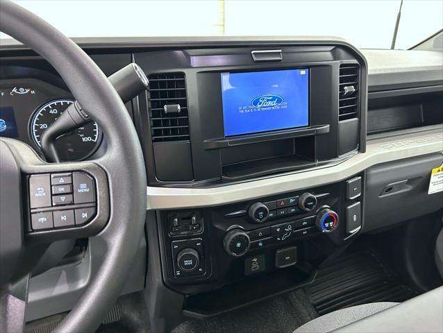 new 2025 Ford F-250 car