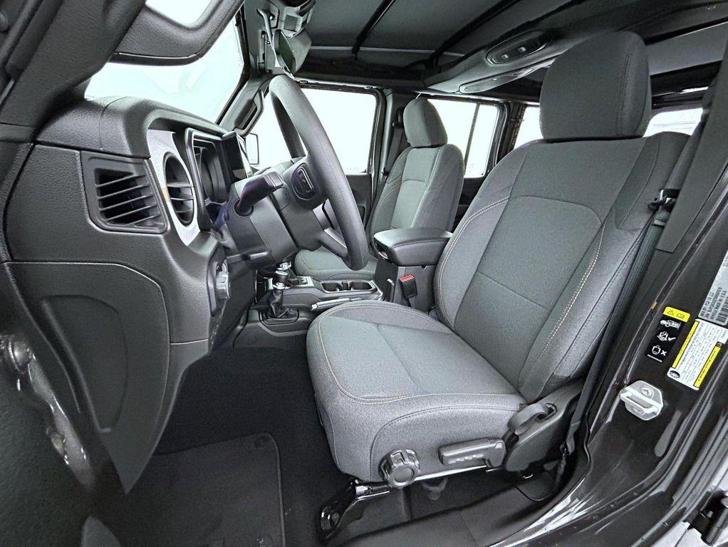 new 2025 Jeep Wrangler car, priced at $38,700