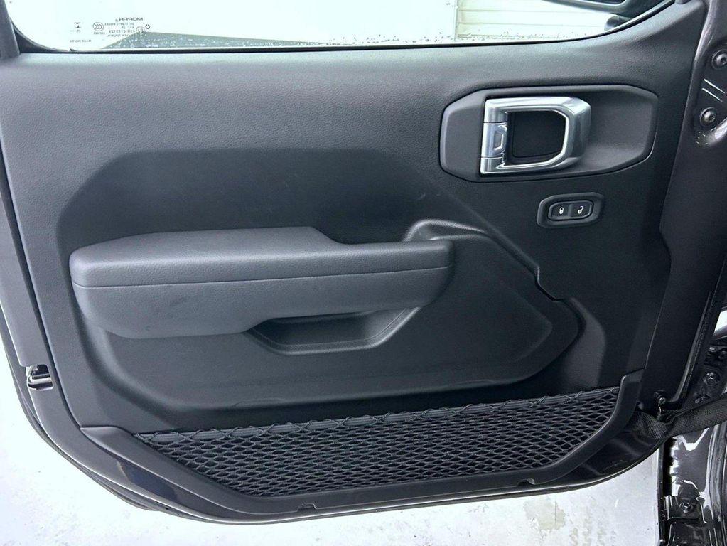 new 2025 Jeep Wrangler car, priced at $38,700