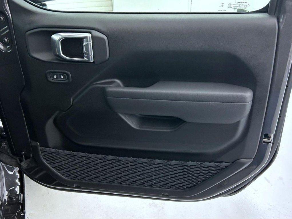 new 2025 Jeep Wrangler car, priced at $38,700