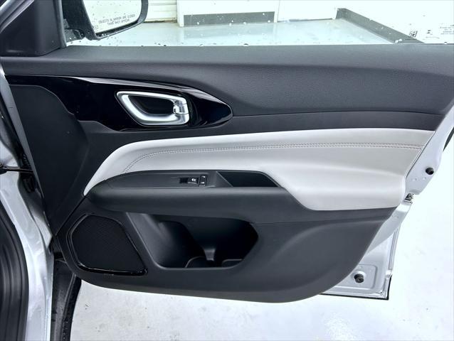 new 2025 Jeep Compass car, priced at $31,423