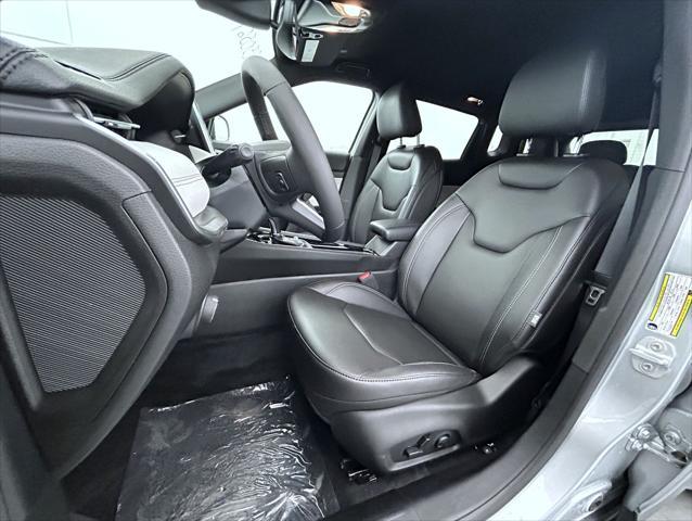 new 2025 Jeep Compass car, priced at $31,423