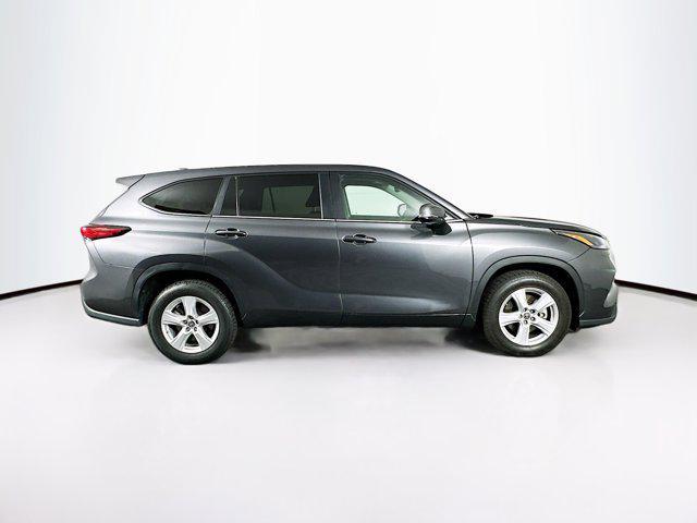 used 2023 Toyota Highlander car, priced at $28,589