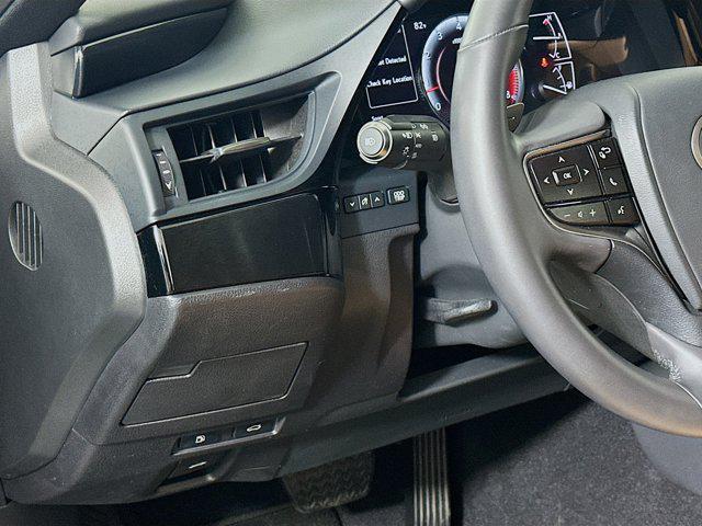 used 2022 Lexus ES 350 car, priced at $33,197