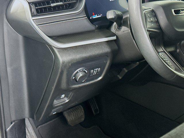 used 2024 Jeep Grand Cherokee car, priced at $28,387