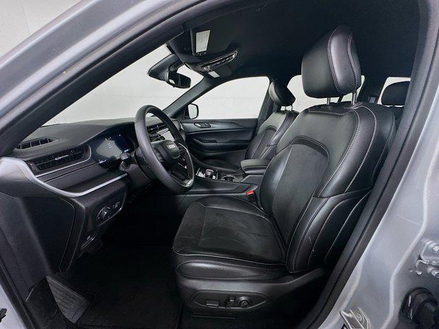 used 2024 Jeep Grand Cherokee car, priced at $28,387