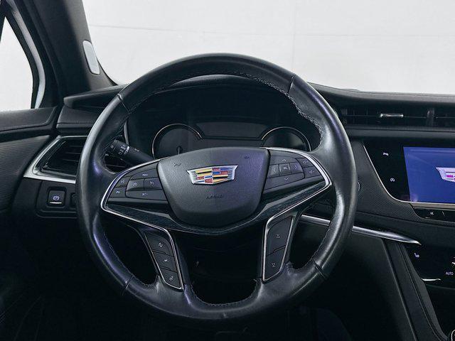 used 2023 Cadillac XT5 car, priced at $31,489