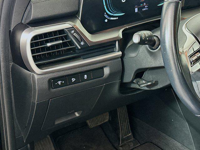 used 2024 Kia Telluride car, priced at $27,497