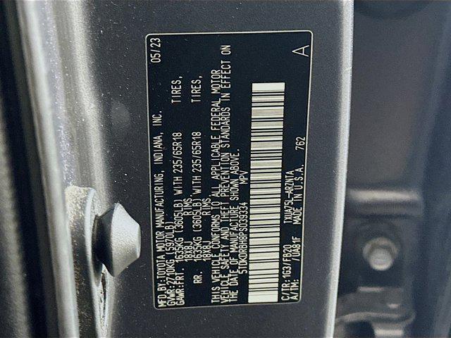 used 2023 Toyota Highlander car, priced at $29,897