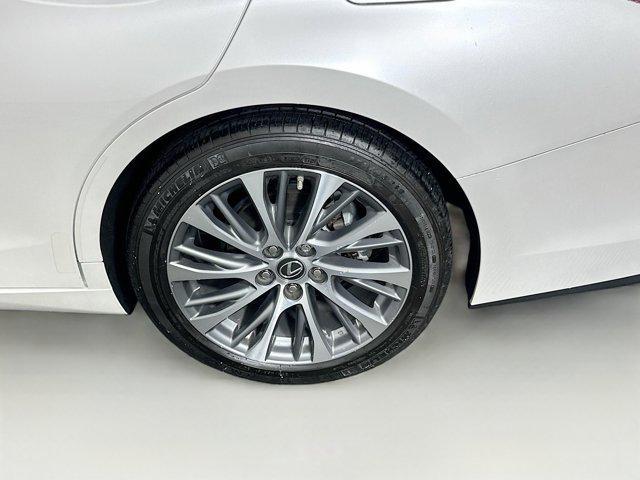 used 2020 Lexus ES 350 car, priced at $31,289