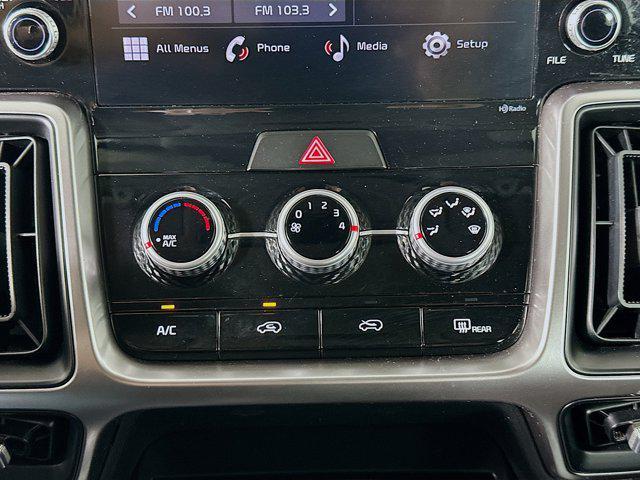 used 2023 Kia Sorento car, priced at $22,297