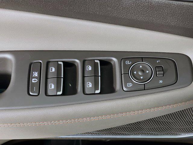 used 2020 Hyundai Santa Fe car, priced at $18,899