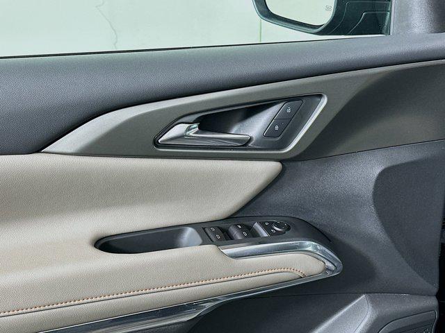 used 2025 Chevrolet Traverse car, priced at $35,997