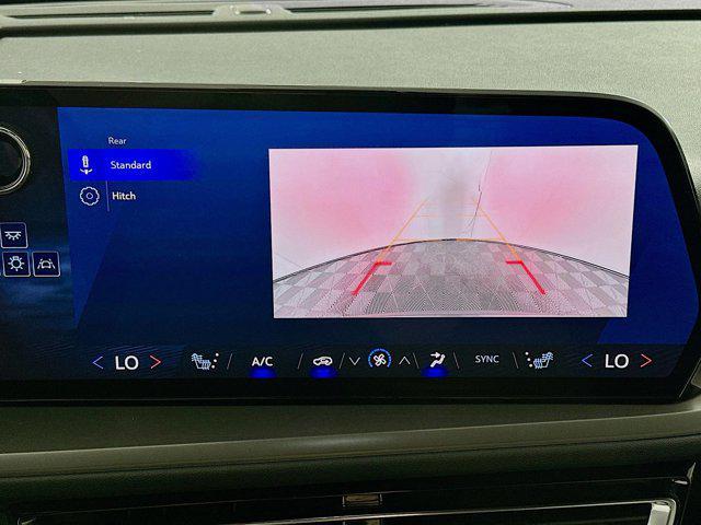 used 2025 Chevrolet Traverse car, priced at $35,997