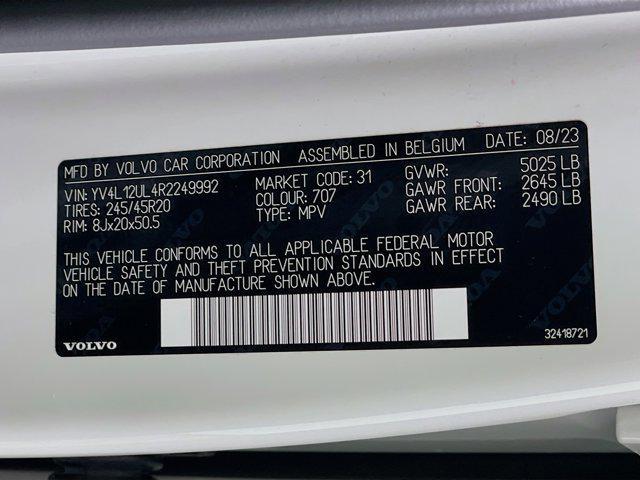 used 2024 Volvo XC40 car, priced at $26,997