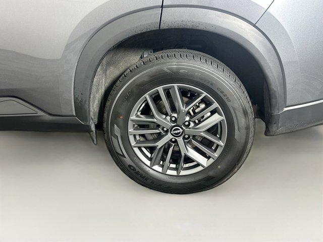 used 2024 Nissan Rogue car, priced at $18,697