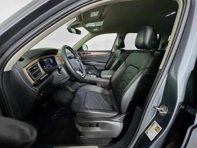 used 2024 Volkswagen Atlas car, priced at $31,297