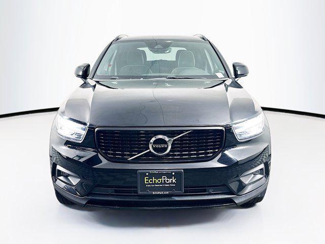 used 2022 Volvo XC40 car, priced at $27,989