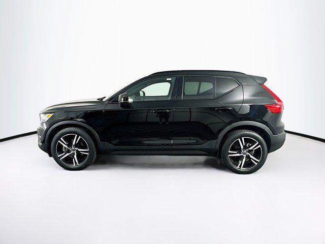 used 2022 Volvo XC40 car, priced at $27,989