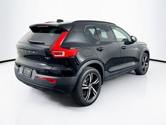 used 2022 Volvo XC40 car, priced at $27,989