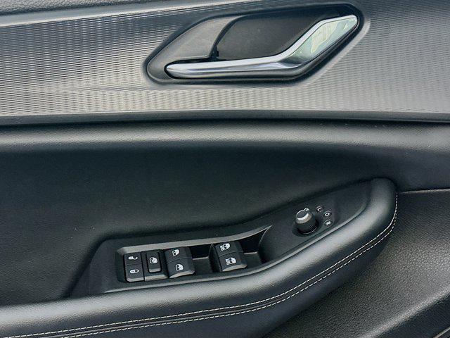 used 2024 Jeep Grand Cherokee car, priced at $28,496