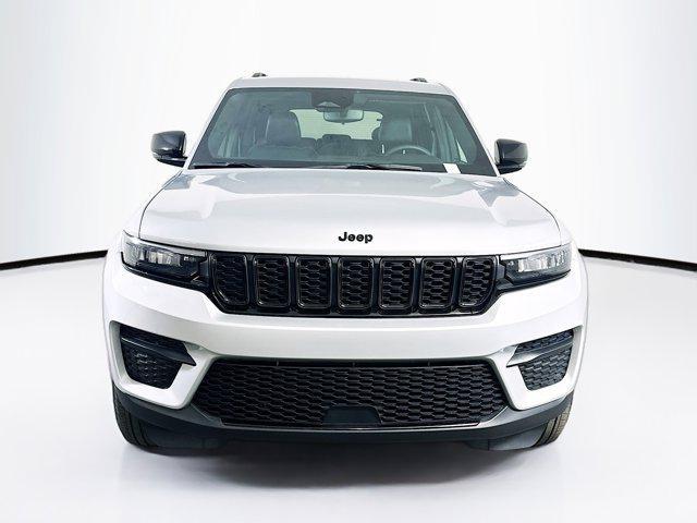 used 2024 Jeep Grand Cherokee car, priced at $28,496