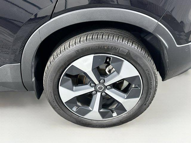 used 2025 Volvo XC40 car, priced at $28,997