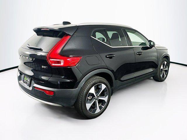 used 2025 Volvo XC40 car, priced at $28,997