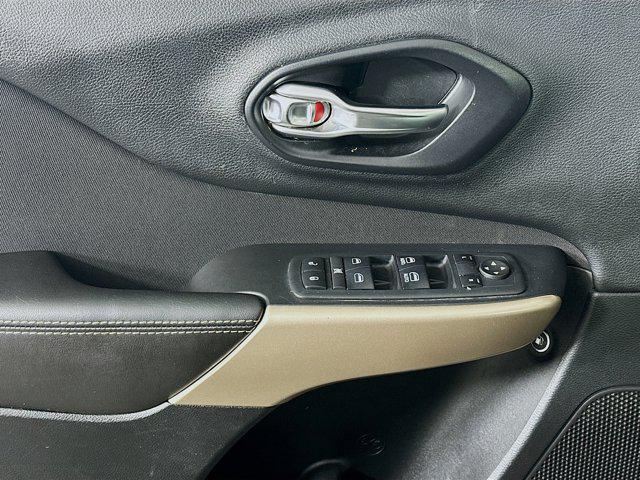 used 2017 Jeep Cherokee car, priced at $7,887