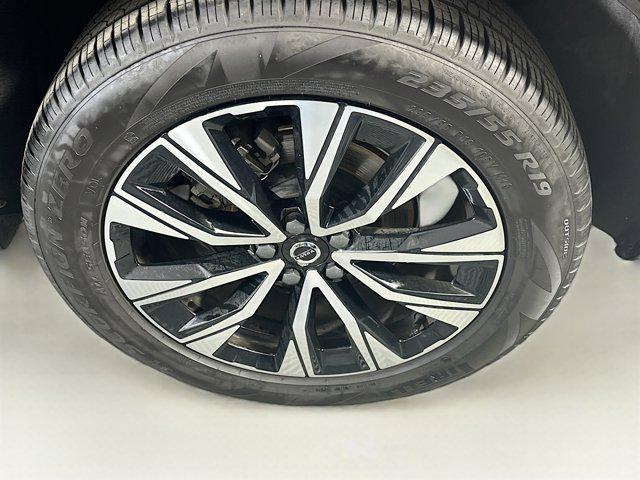 used 2025 Volvo XC60 car, priced at $33,987